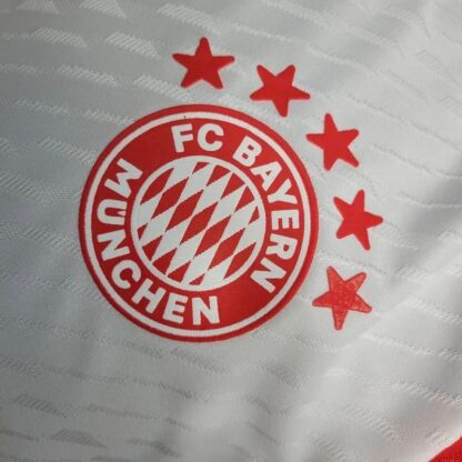 Bayern Munich 2023/24 local versión jugador camiseta - Image 10