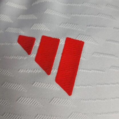 Bayern Munich 2023/24 local versión jugador camiseta - Image 7