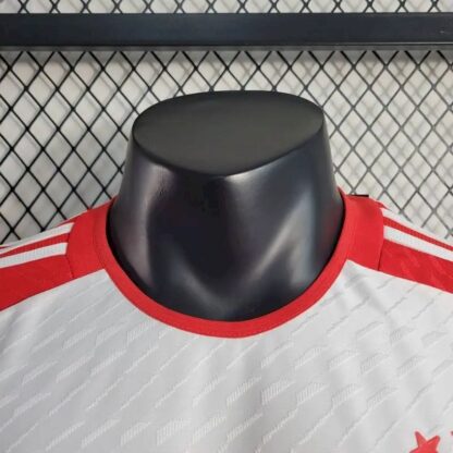 Bayern Munich 2023/24 local versión jugador camiseta - Image 6