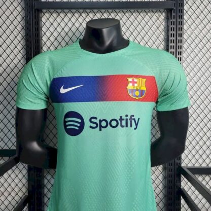 Barcelona 2023/24 Pre-Match entrenamiento camiseta versión jugador - Image 2