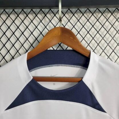 Paris Saint-Germain 2023/24 Pre-Match entrenamiento camiseta White - Image 4