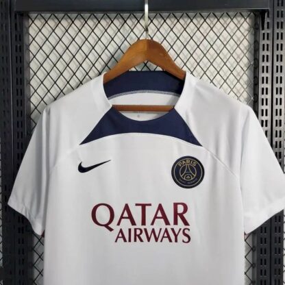 Paris Saint-Germain 2023/24 Pre-Match entrenamiento camiseta White - Image 3