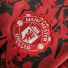 Manchester United 2023/24 Pre-Match entrenamiento camiseta Red Black - Image 5