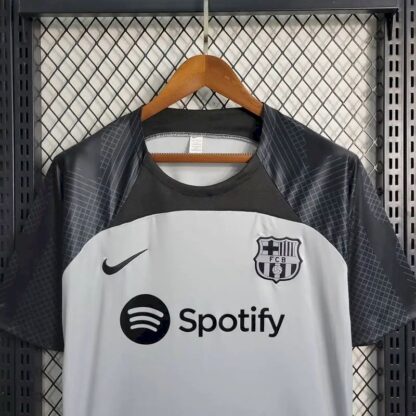 Barcelona 2023/24 Pre-Match entrenamiento camiseta - Image 9