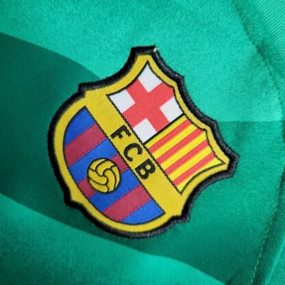 Barcelona 2023/24 Green portero niños conjunto - Image 6
