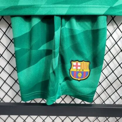 Barcelona 2023/24 Green portero niños conjunto - Image 12