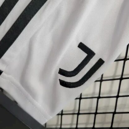 Juventus 2023/24 visitante niños conjunto - Image 3