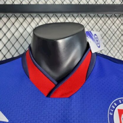 Cruz Azul 2023/24 local camiseta versión jugador - Image 3