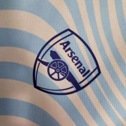 Arsenal 2023/24 Pre-Match entrenamiento camiseta - Image 8
