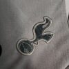 Tottenham Hotspur 2023/24 tercera niños conjunto - Image 9
