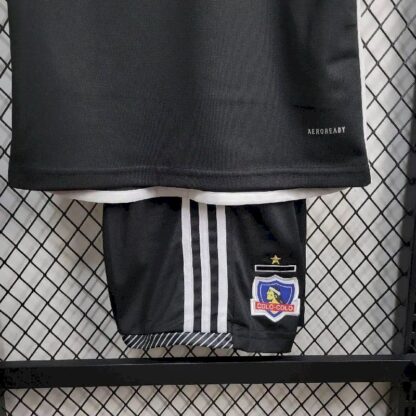 Colo Colo 2023/24 visitante niños conjunto - Image 7