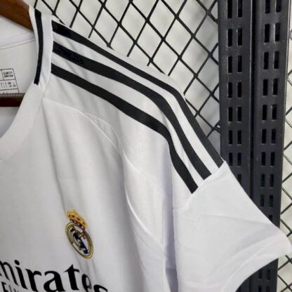 Real Madrid 2024/25 local camiseta - Image 6