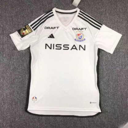 Yokohama F. Marinos 2023/24 visitante camiseta