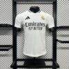 Real Madrid 2024/25 local camiseta versión jugador