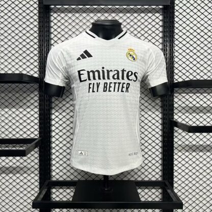 Real Madrid 2024/25 local camiseta versión jugador