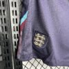 England 2024/25 Euro visitante pantaloneta - Image 4
