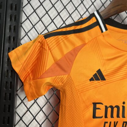 Real Madrid 2024/25 visitante niños conjunto - Image 5