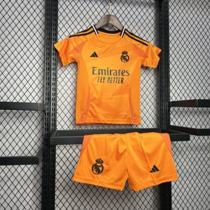 Real Madrid 2024/25 visitante niños conjunto - Image 3