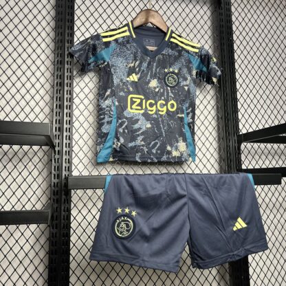Ajax 2024/25 visitante niños conjunto - Image 3