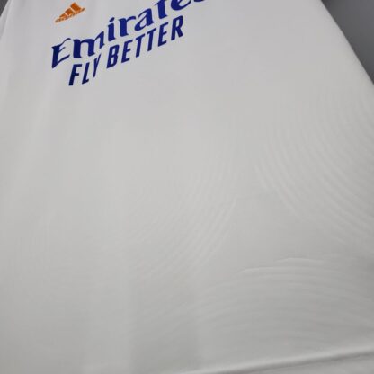 Real Madrid 2021/22 local camiseta - Image 4
