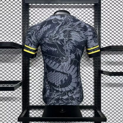 Real Madrid 2024/25 Year of the Dragon Limited Edition camiseta versión jugador - Image 2
