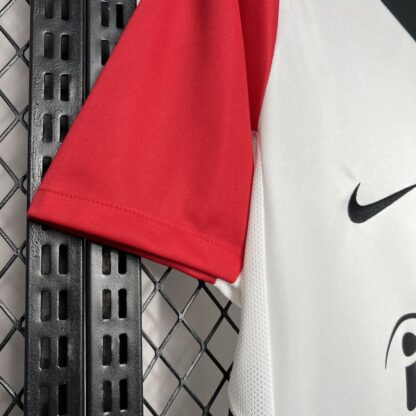 Eintracht Frankfurt 2024/25 local camiseta - Image 9