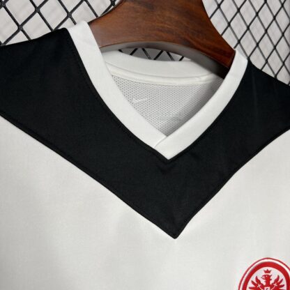 Eintracht Frankfurt 2024/25 local camiseta - Image 6