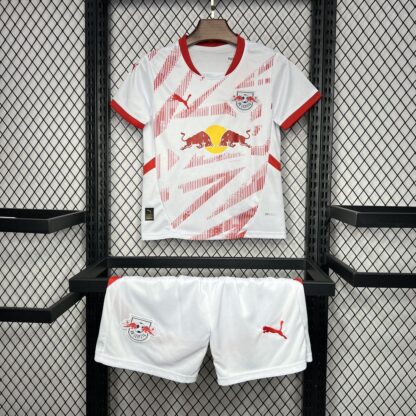 RB Leipzig 2024/25 local niños conjunto
