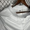 Real Madrid 2024/25 local pantaloneta - Image 3