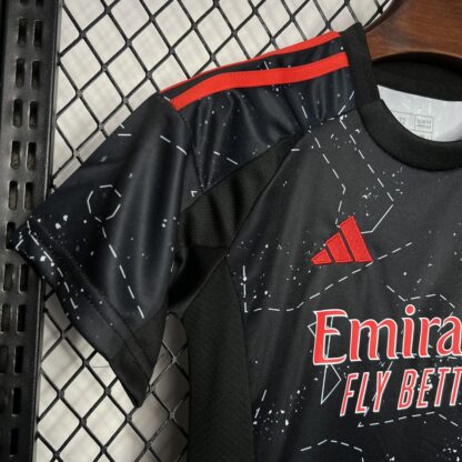 Benfica 2024/25 visitante niños conjunto - Image 3
