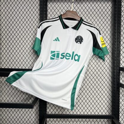 Newcastle United 2024/25 tercera camiseta