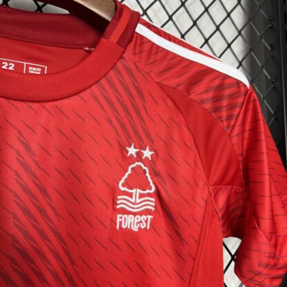 Nottingham Forest 2024/25 local niños conjunto - Image 5