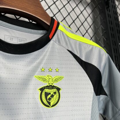 Benfica 2024/25 tercera niños conjunto - Image 6