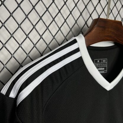 Real Madrid 2024/25 entrenamiento camiseta - Image 6