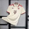 Bayern Munich 2024/25 tercera camiseta