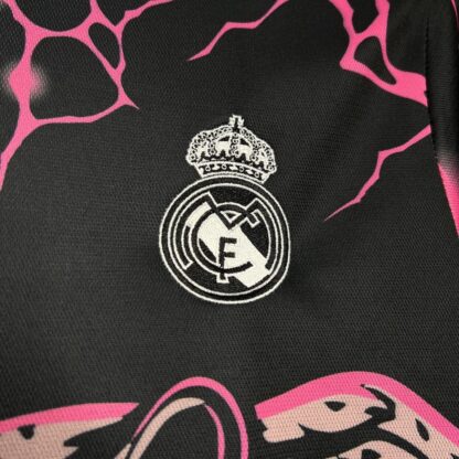Real Madrid 2024/25 Special Edition Purple camiseta - Image 4