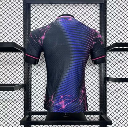 Real Madrid 2024/25 Special Edition Purple camiseta versión jugador - Image 2