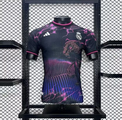 Real Madrid 2024/25 Special Edition Purple camiseta versión jugador