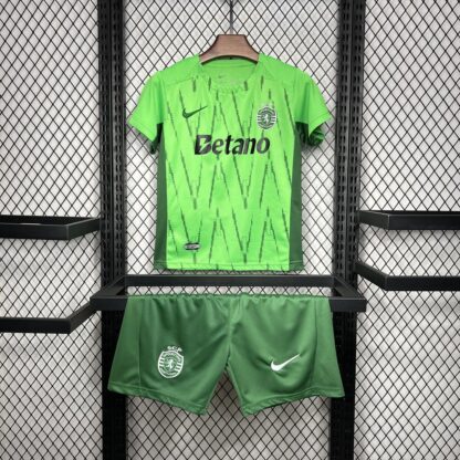Sporting CP 2024/25 tercera niños conjunto