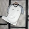 Juventus 2024/25 Pre-match entrenamiento camiseta