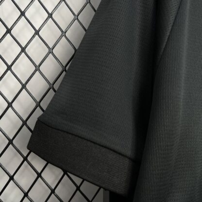 Olympique de Marseille 125th Anniversary Black camiseta - Image 9