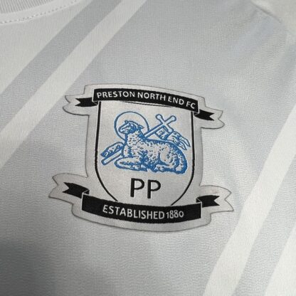 Preston North End F.C. 2024/25 local camiseta - Image 4