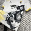 Real Madrid 2024/25 White and black Mamba special edition camiseta - Image 3