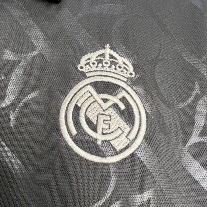 Real Madrid 2024/25 tercera camiseta - Image 6