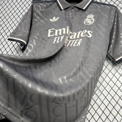 Real Madrid 2024/25 tercera camiseta - Image 5