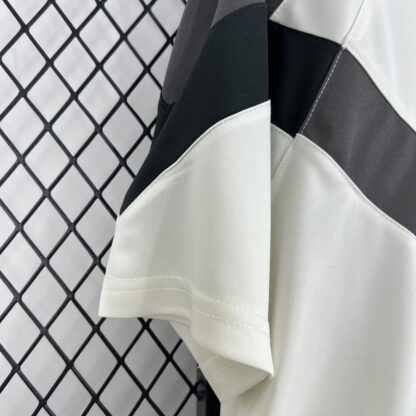 Real Madrid 2024/25 Special Edition White camiseta - Image 7