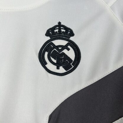 Real Madrid 2024/25 Special Edition White camiseta - Image 5