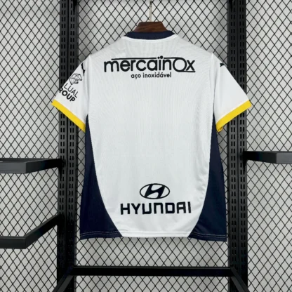 FC Famalicao 2024/25 local camiseta - Image 2