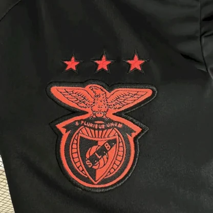 Benfica 2024/25 visitante pantaloneta - Image 3