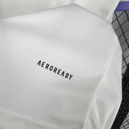 Real Madrid 2024/25 Special Edition White camiseta - Image 3